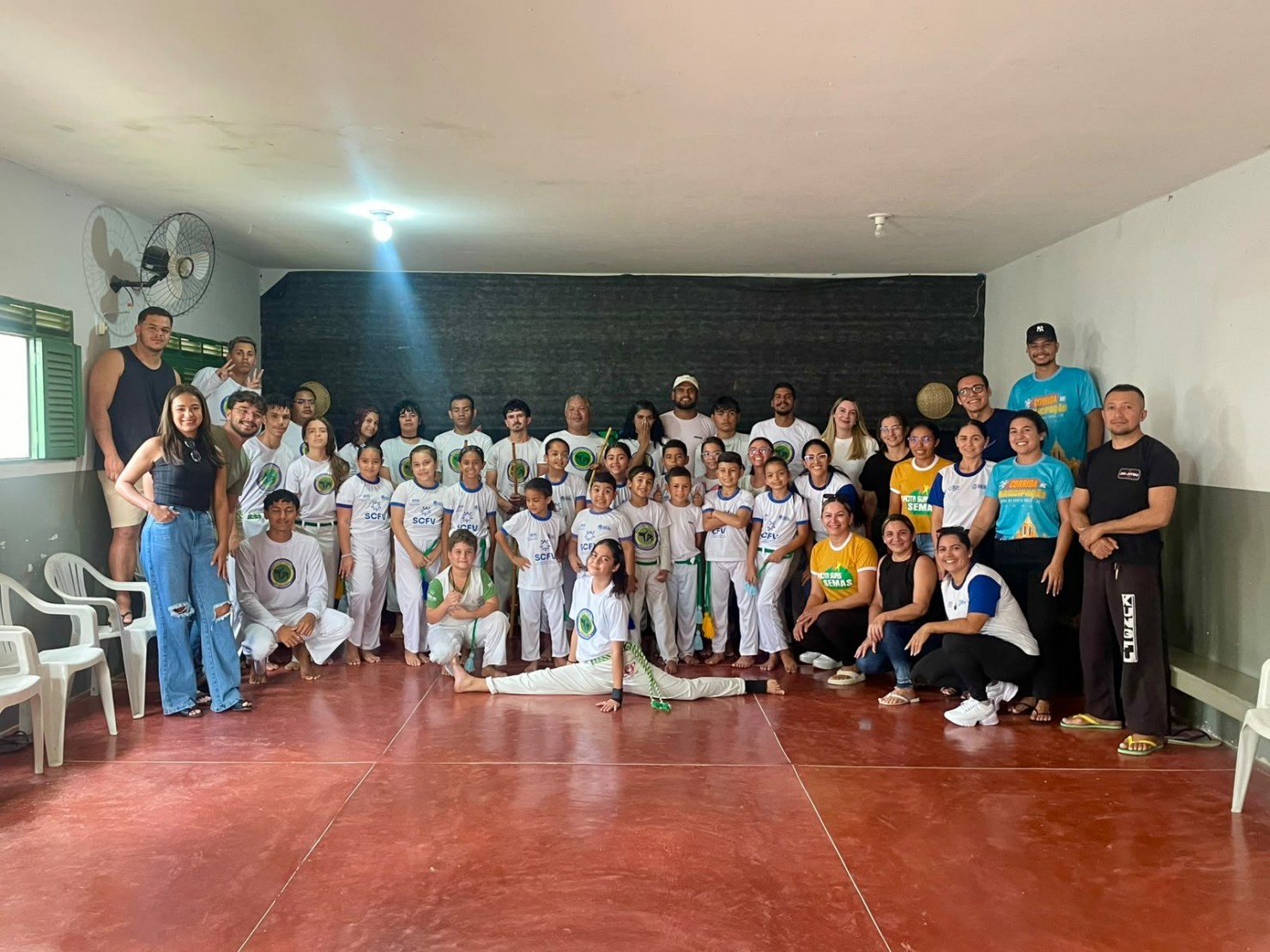 SCFV realiza cerimônia de graduação e certificação da Oficina de Capoeira